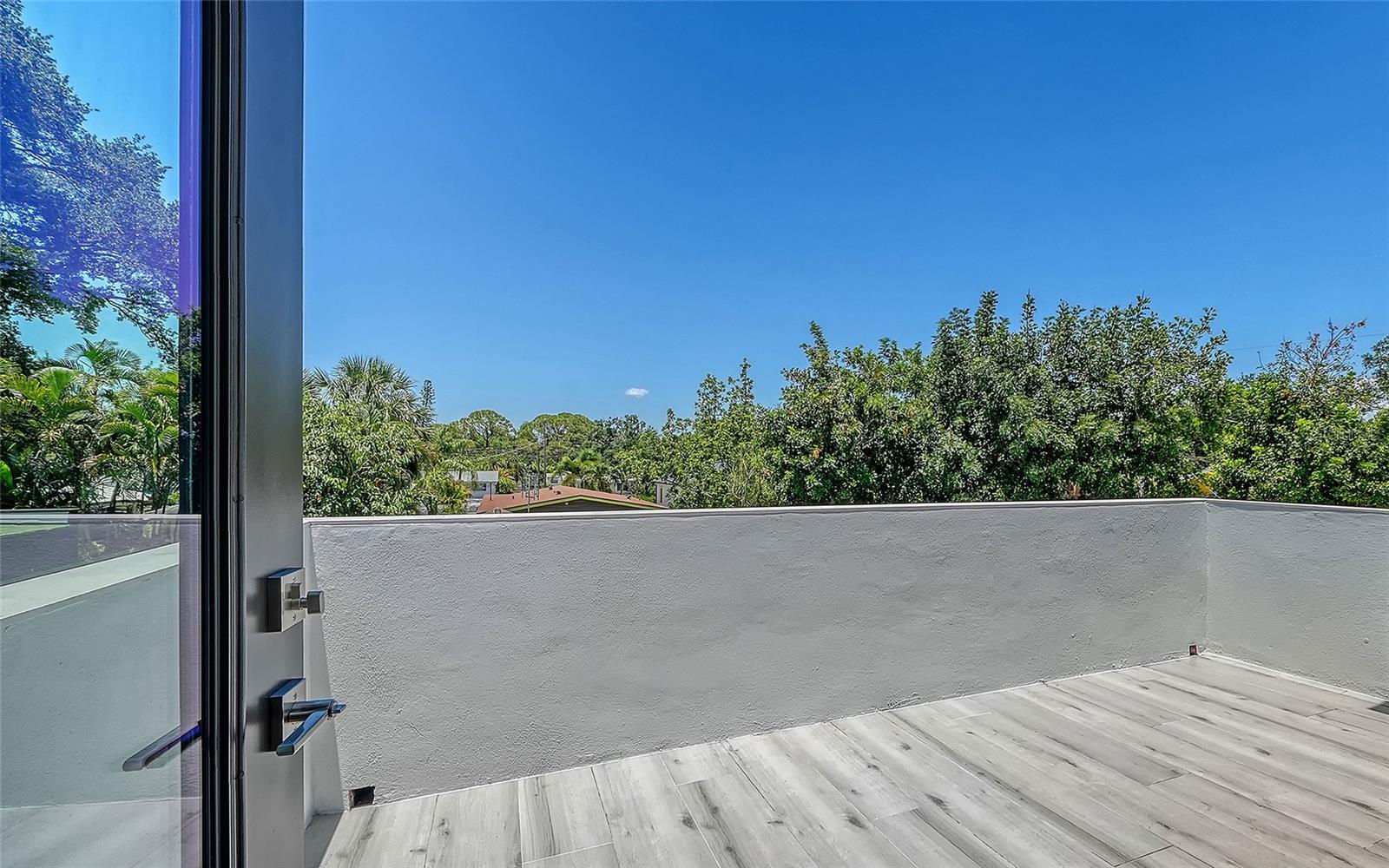 ALTA VISTA - Residential