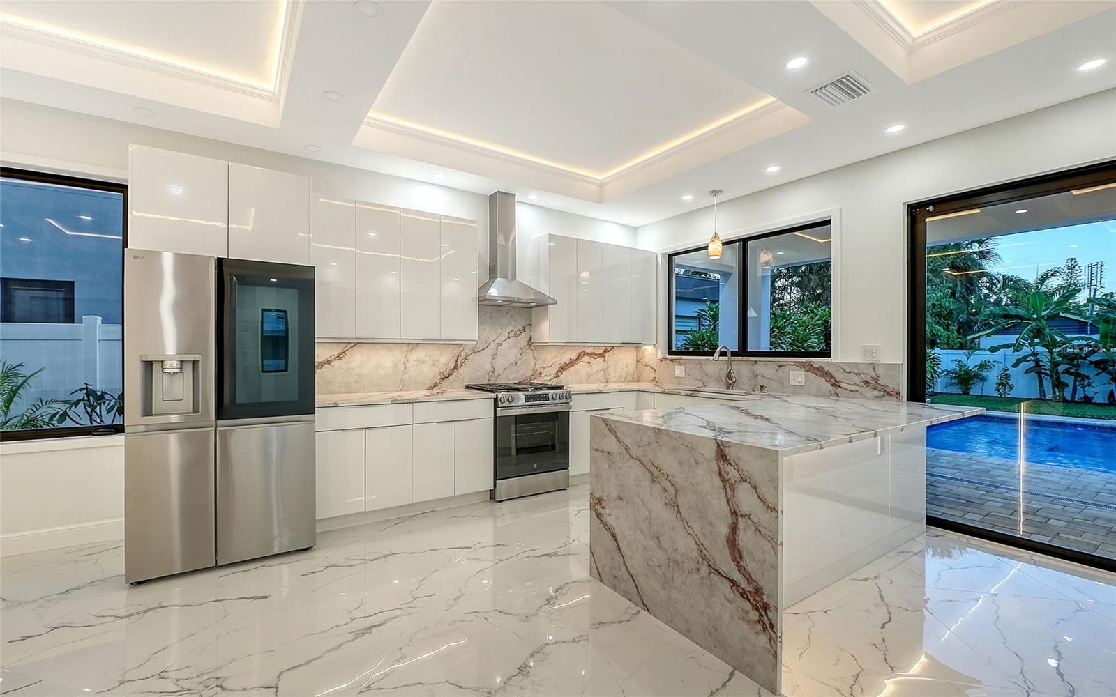 ALTA VISTA - Residential