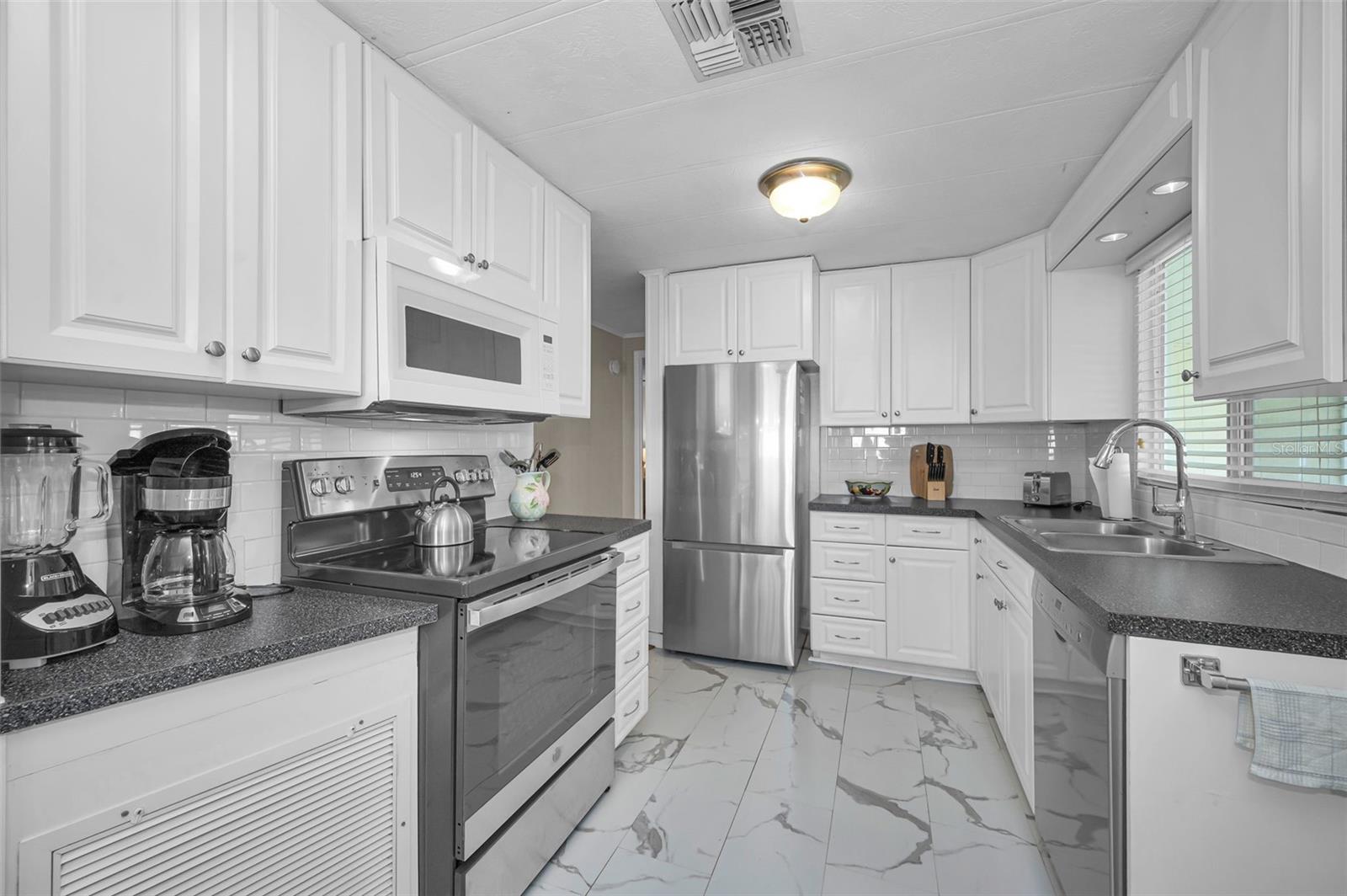 LAKE CONLEY MHP - Residential