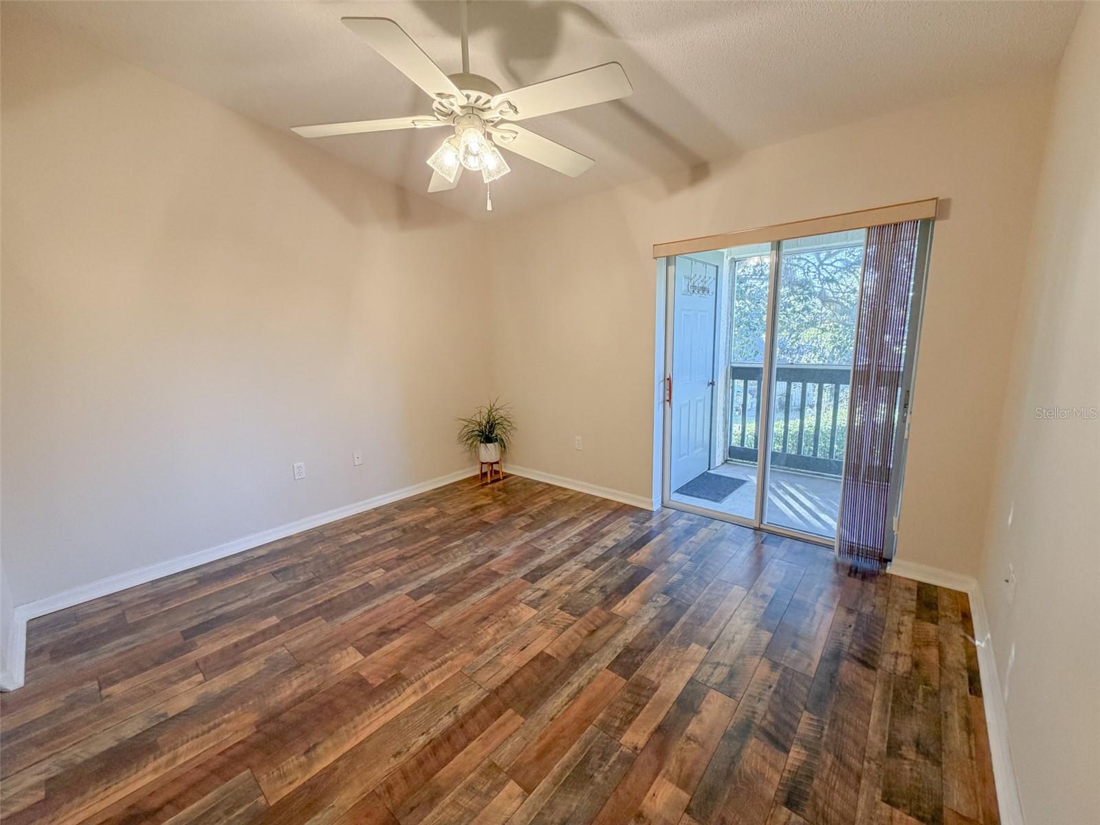 PARK LAKE - Residential Lease