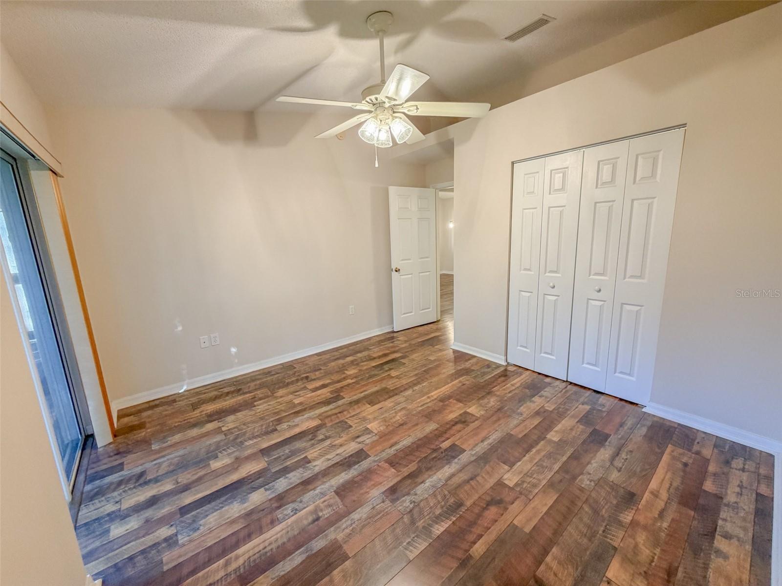 PARK LAKE - Residential Lease