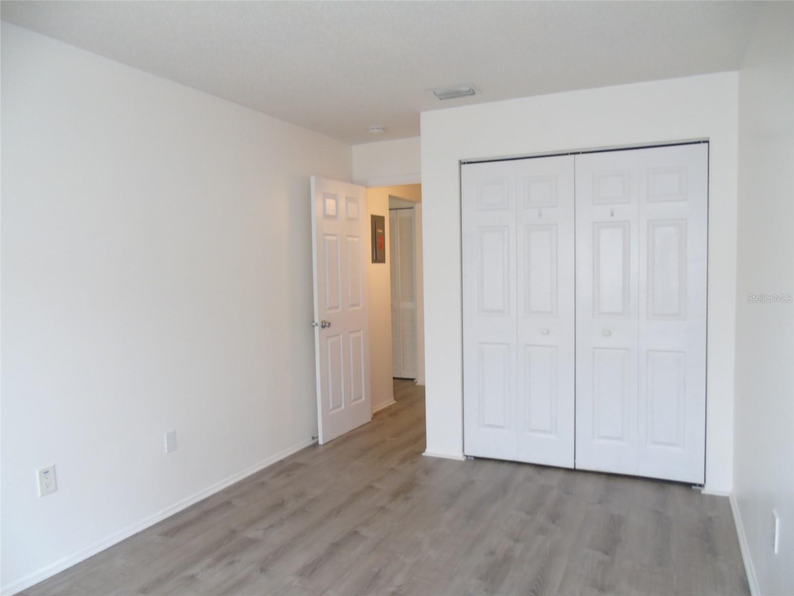 SUNSHINE VILLAS BLDG B - Residential Lease