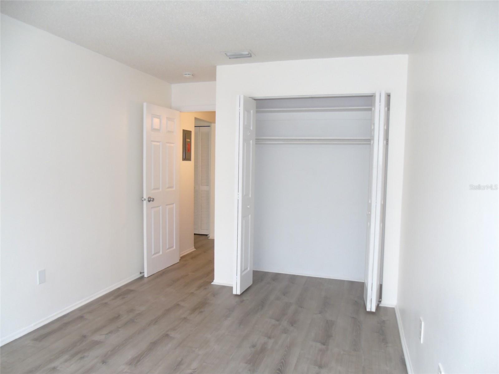 SUNSHINE VILLAS BLDG B - Residential Lease