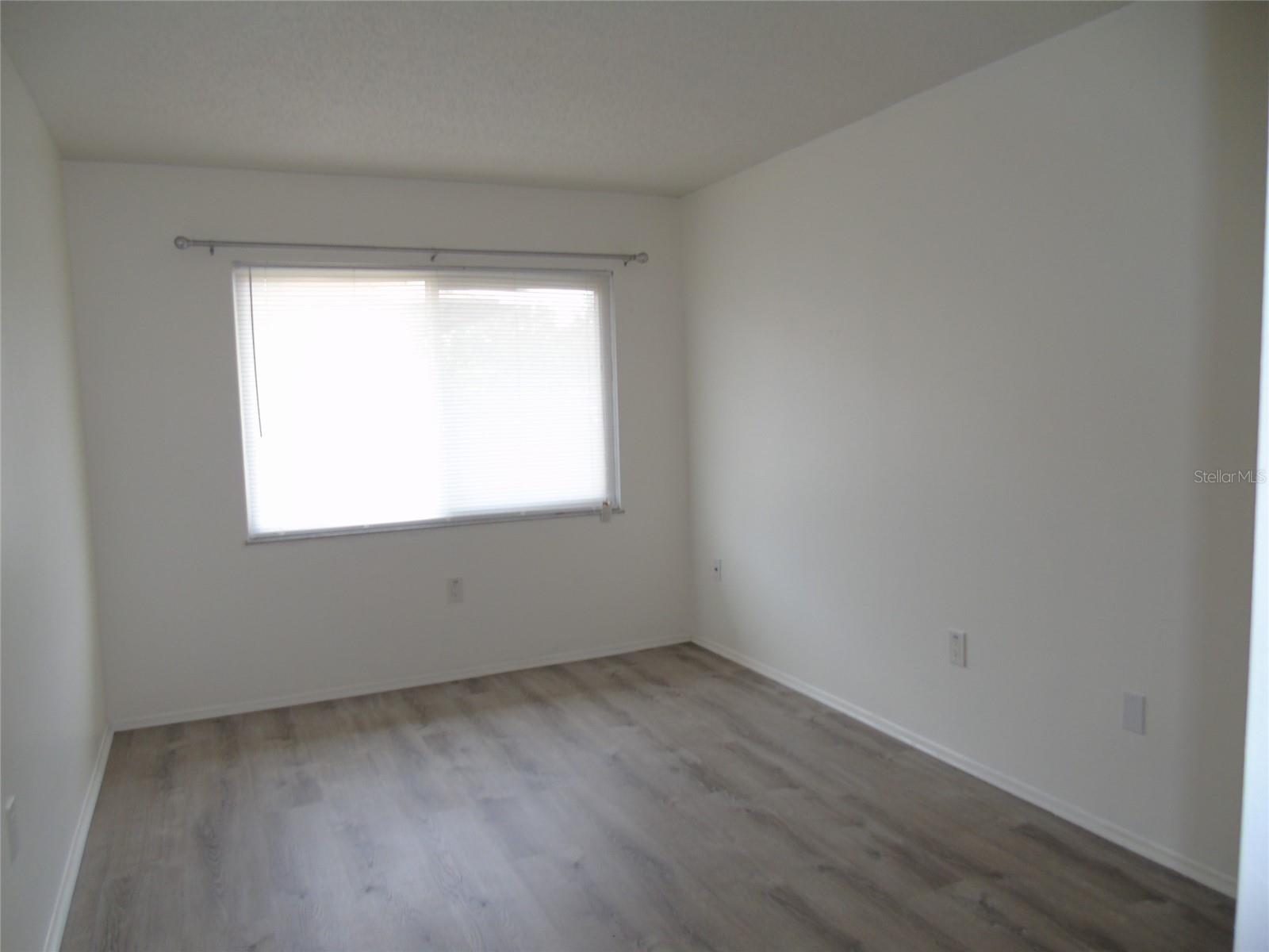 SUNSHINE VILLAS BLDG B - Residential Lease