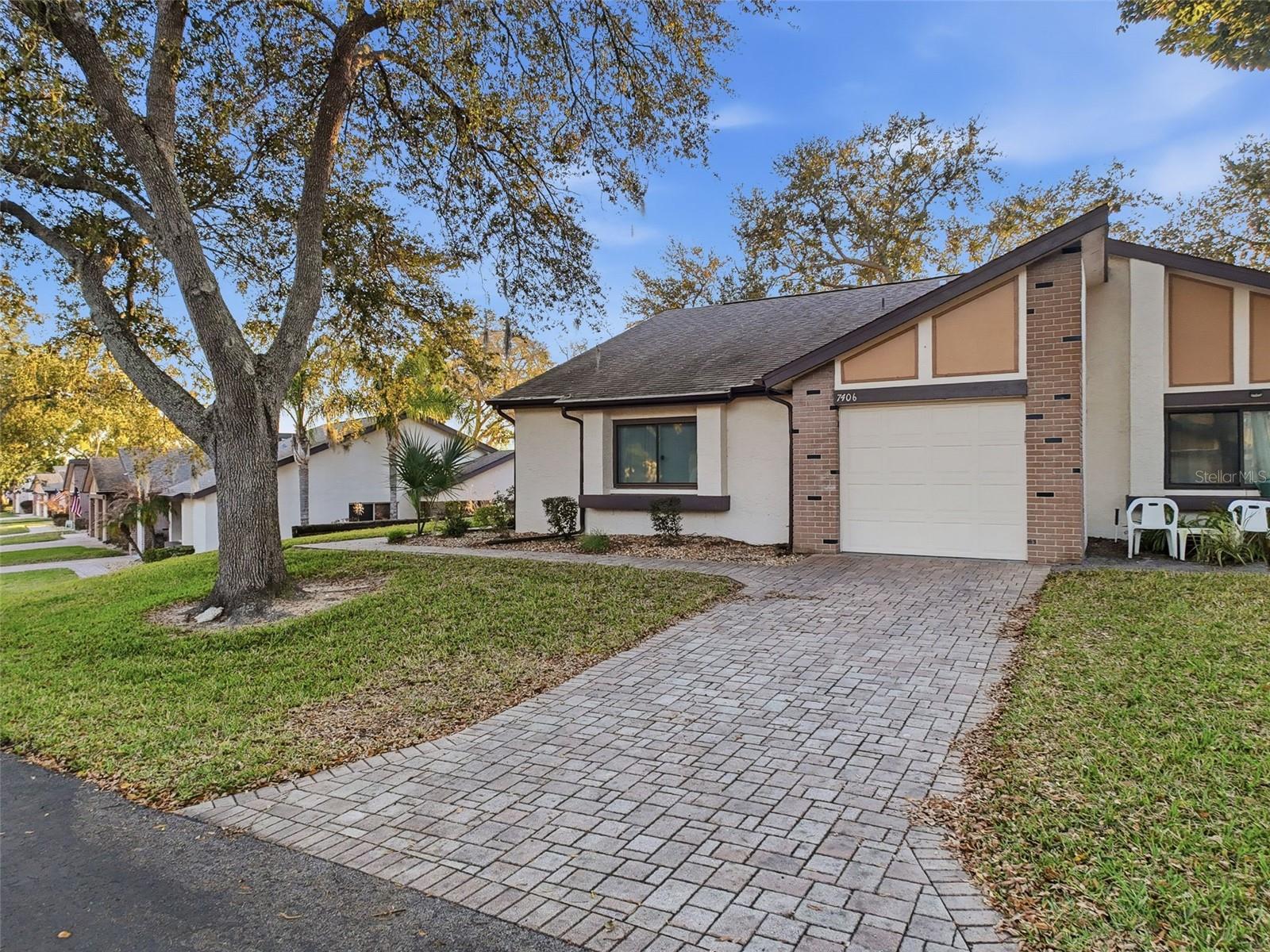 HEATHER WALK - Residential