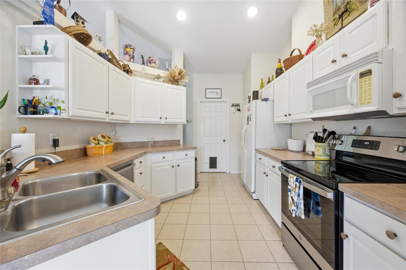 WINDING OAKS ESTATES - Residential