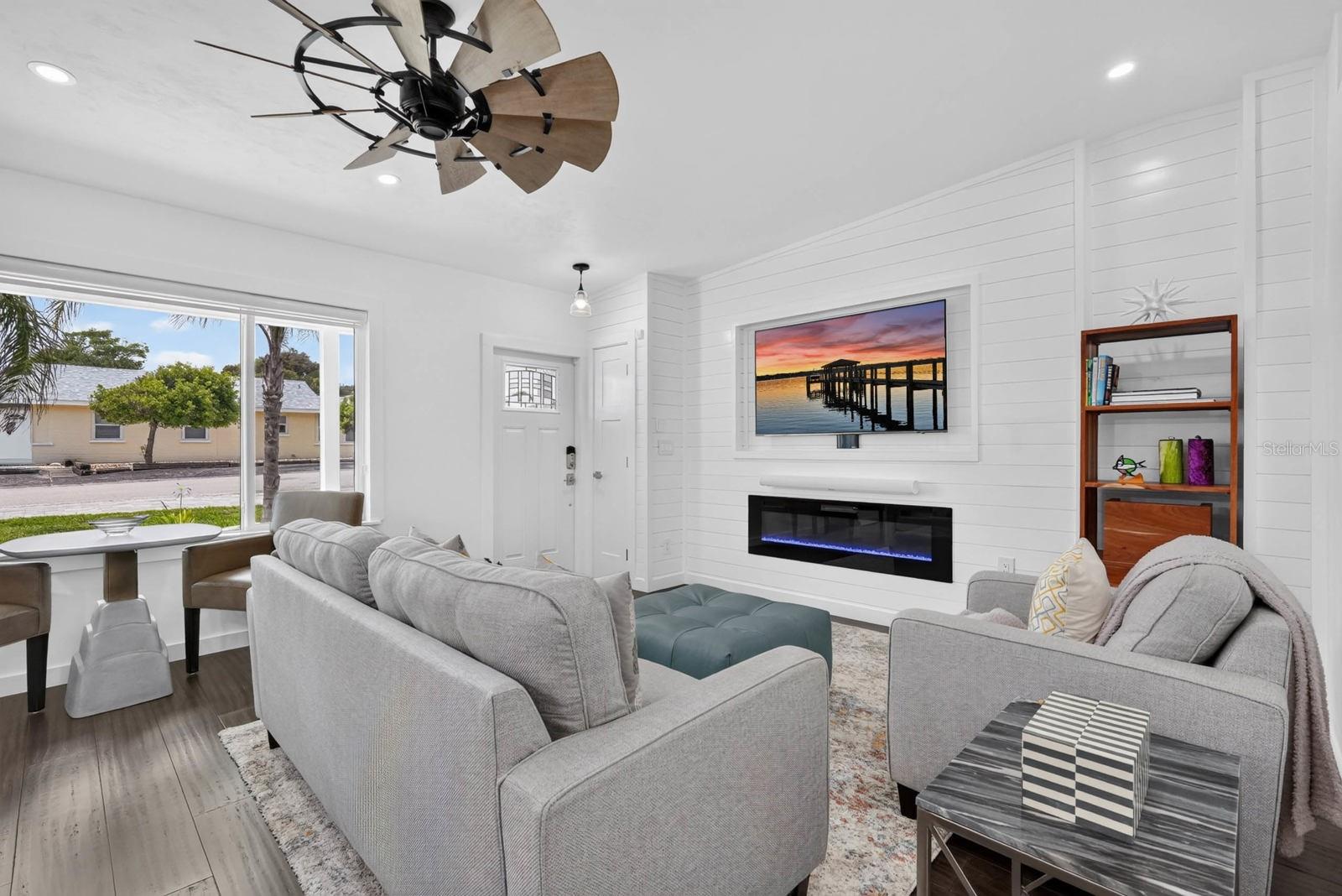 FRANCES TERRACE - Residential