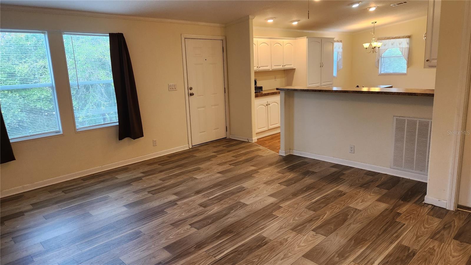 WILLISTON HIGHLANDS - Residential
