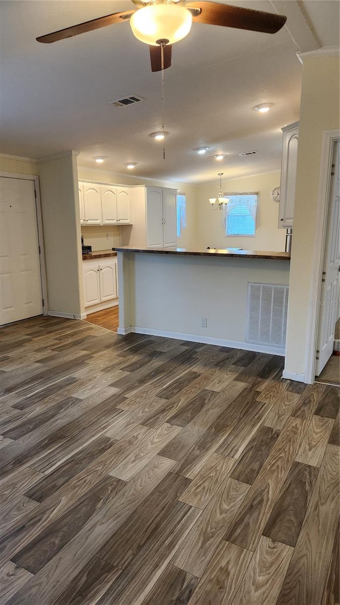 WILLISTON HIGHLANDS - Residential
