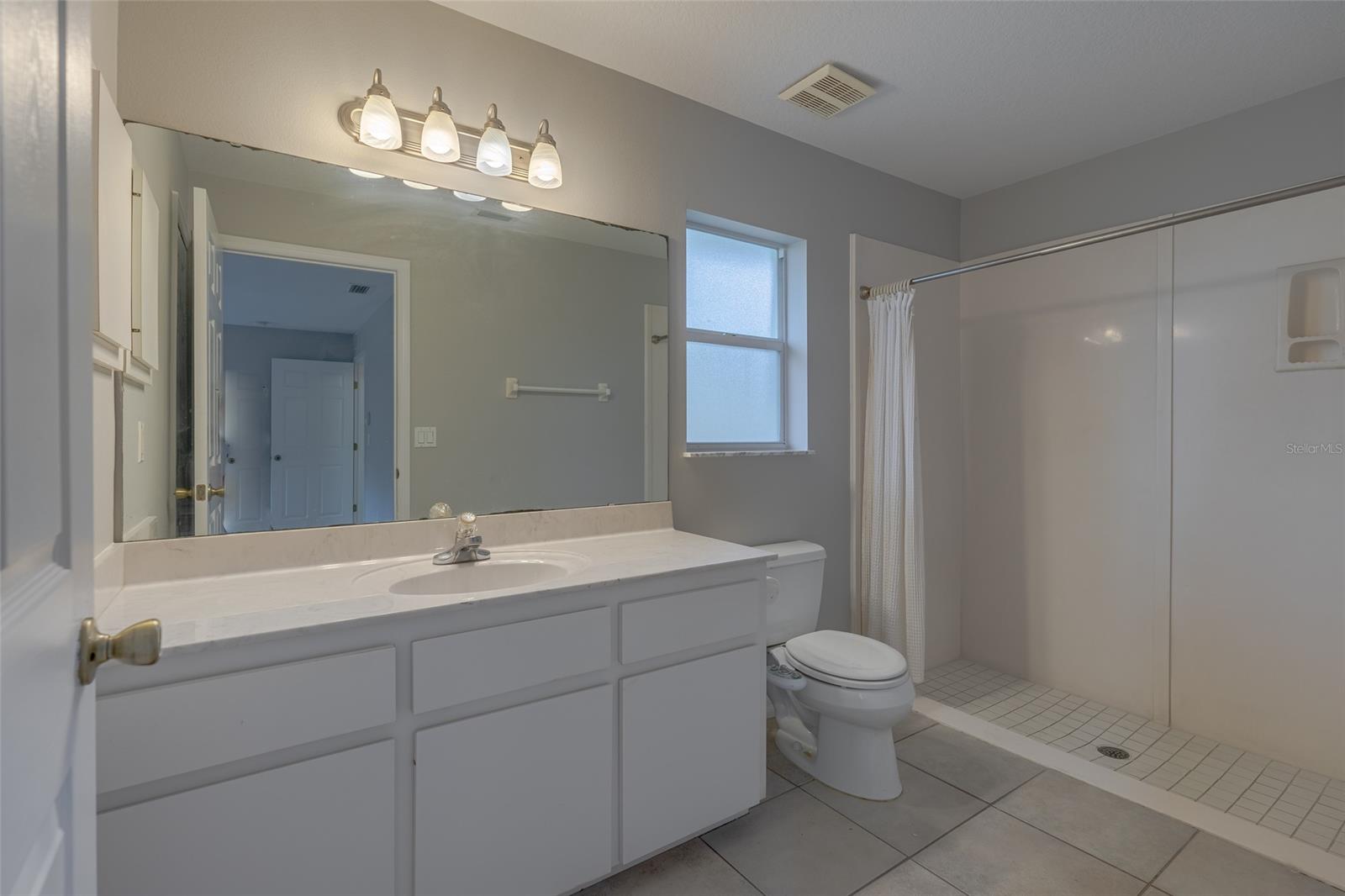 Florida Shors 12 - Residential
