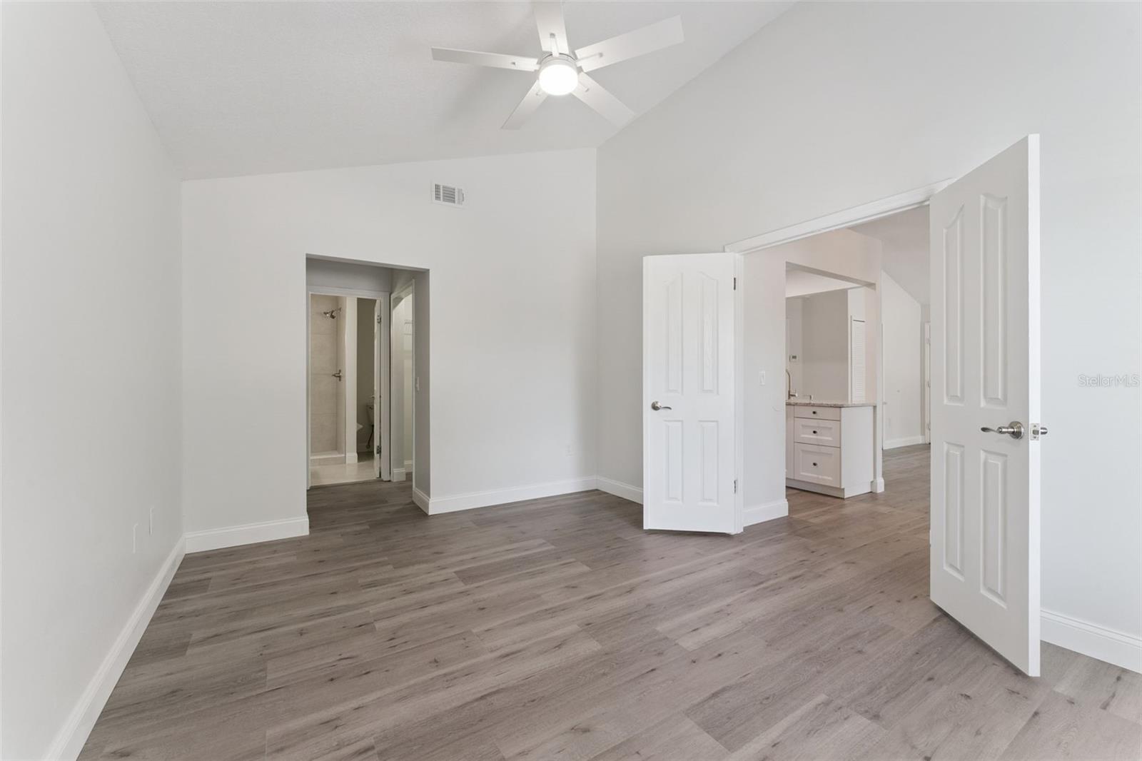 SUN RIDGE 2 A CONDO - Residential