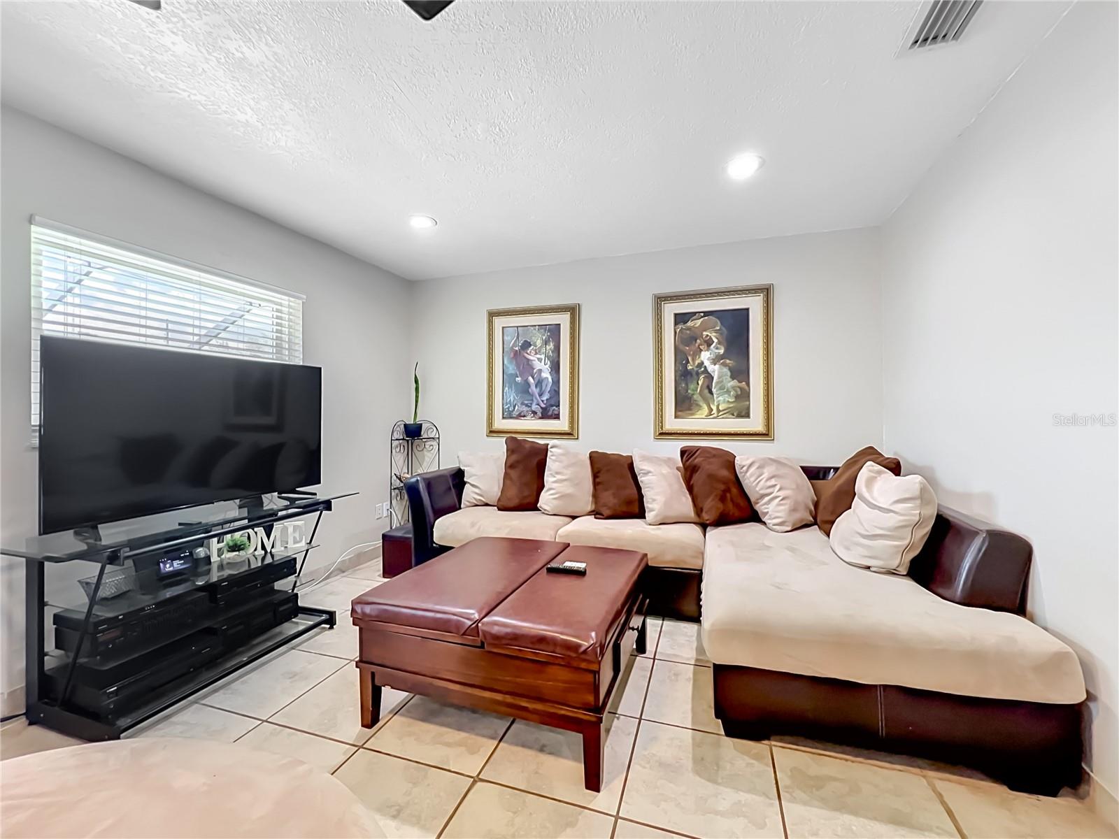 BUENAVENTURA LAKES UNIT 02 ADD 01 - Residential