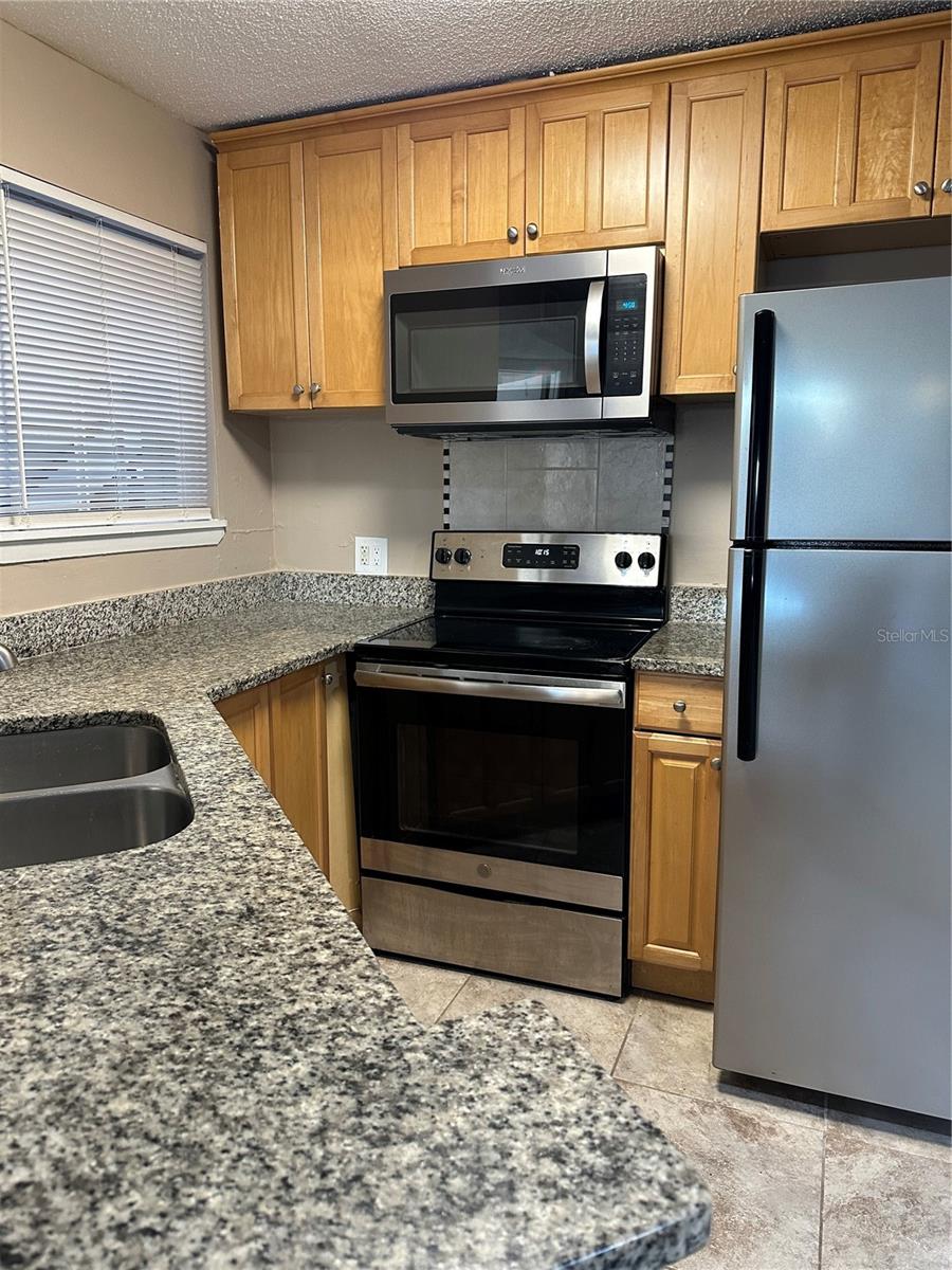 PLAZA/MILLENIUM - Residential Lease