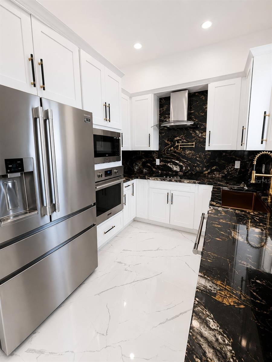 HEMINGWAY ESTATES - Residential