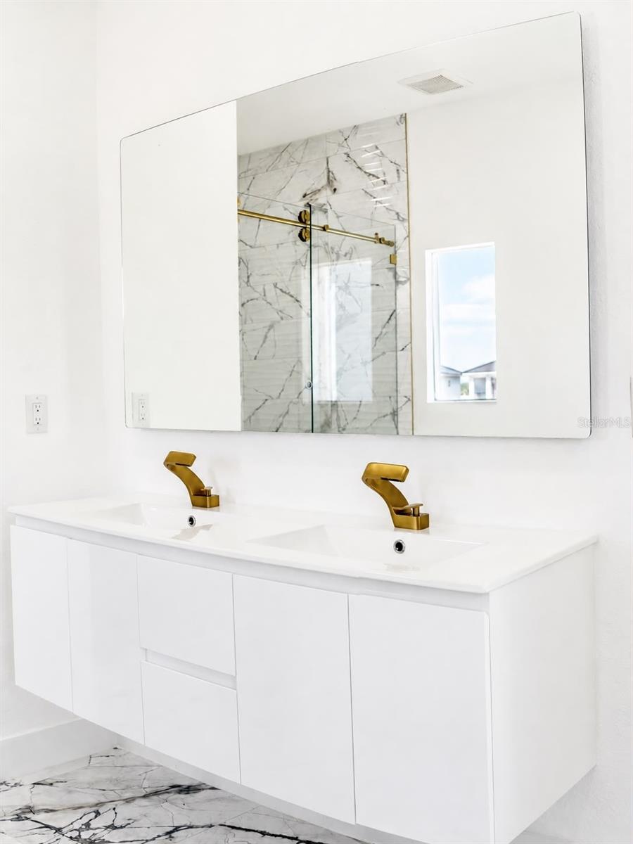 HEMINGWAY ESTATES - Residential