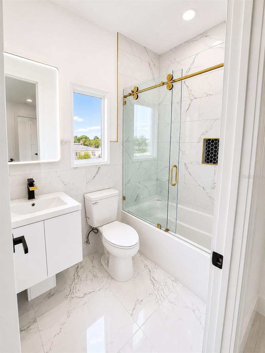 HEMINGWAY ESTATES - Residential