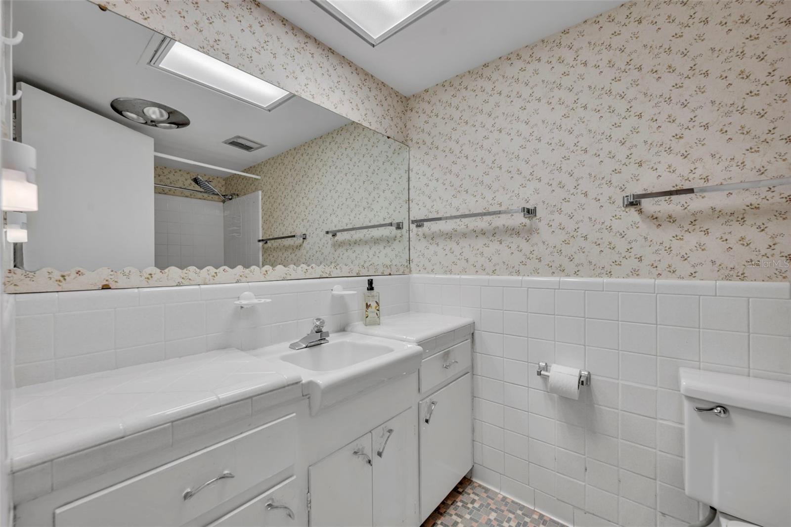 PHILLIPS CIRCLE REP - Residential