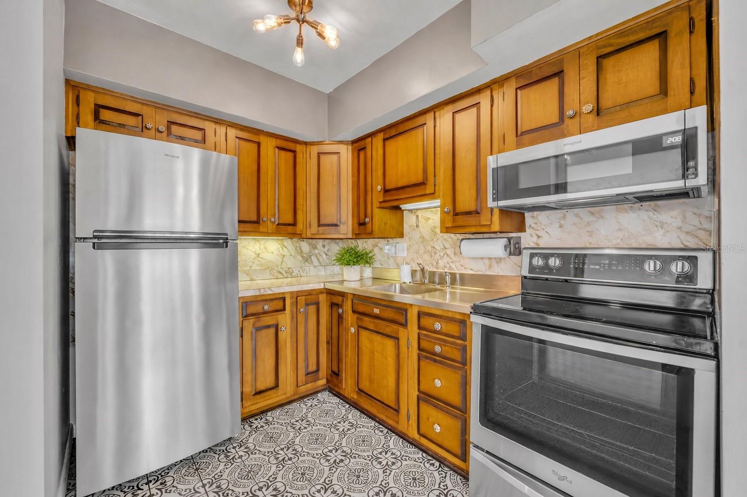 PHILLIPS CIRCLE REP - Residential
