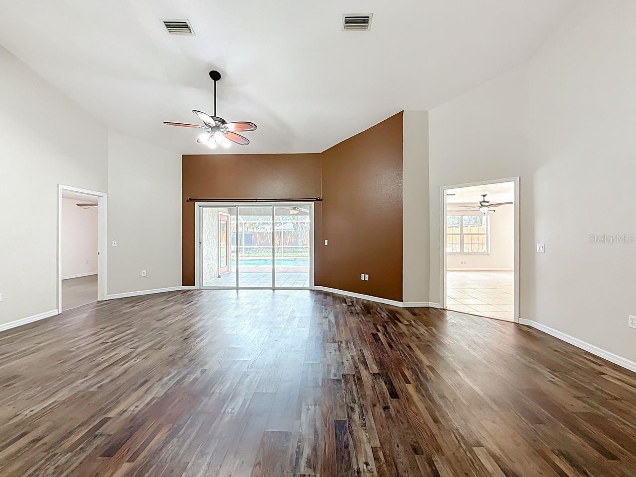 REGAL WOODS - Residential