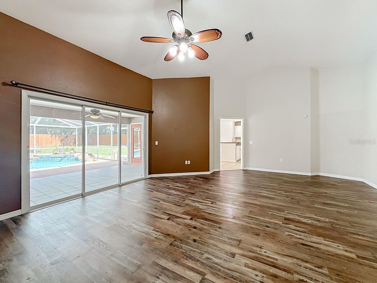 REGAL WOODS - Residential