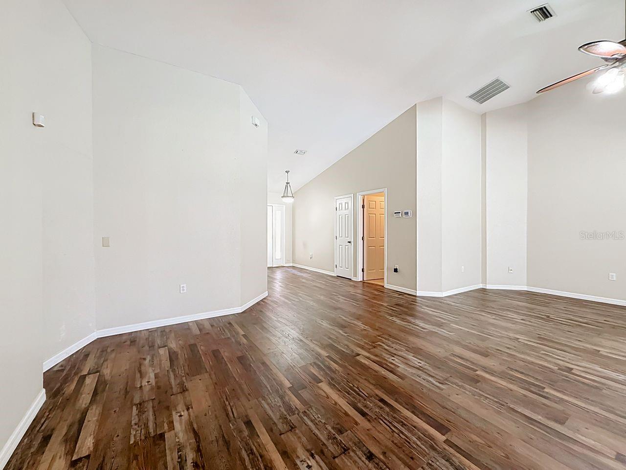 REGAL WOODS - Residential