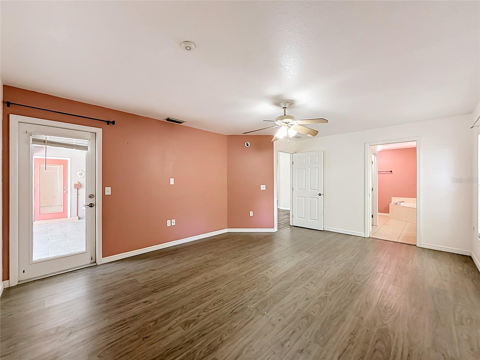 REGAL WOODS - Residential