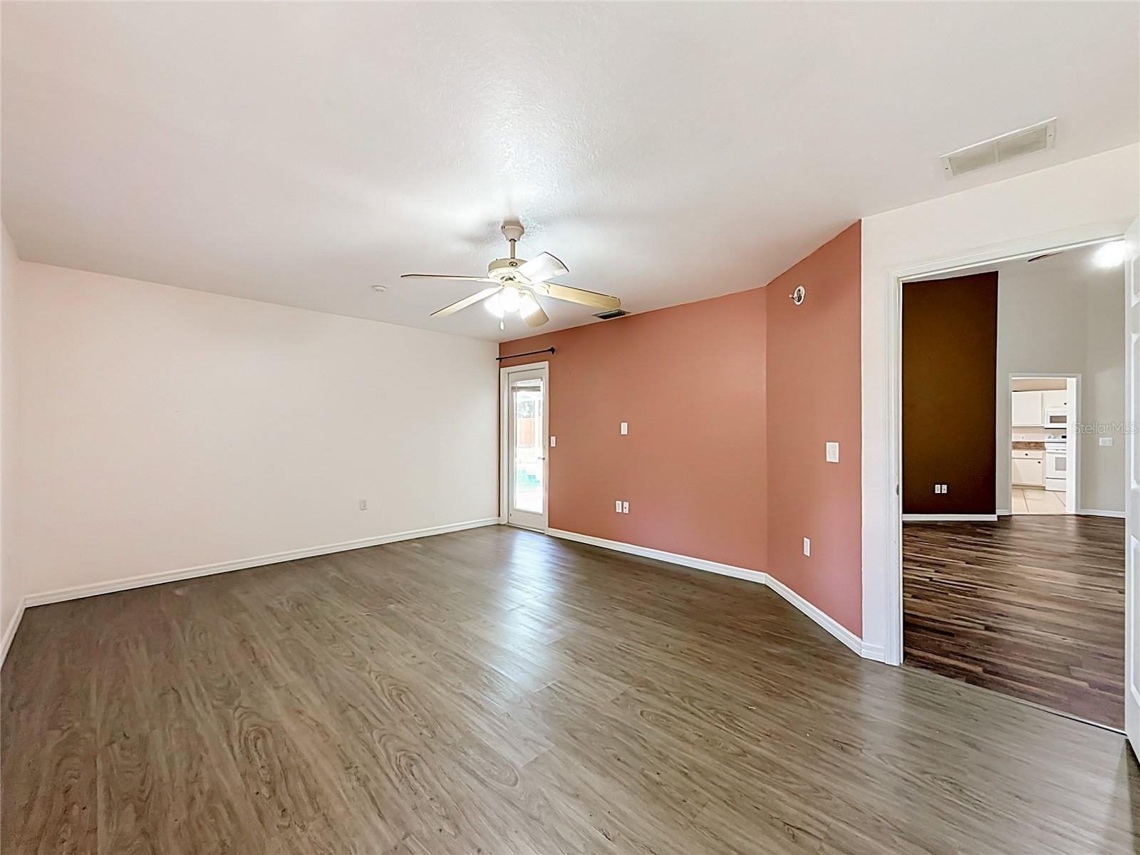 REGAL WOODS - Residential