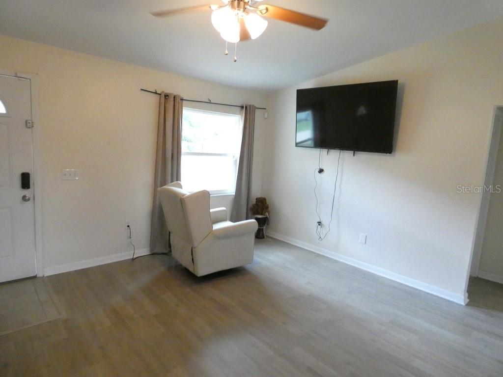 FOX LAKES - Residential
