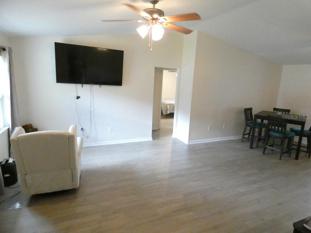 FOX LAKES - Residential