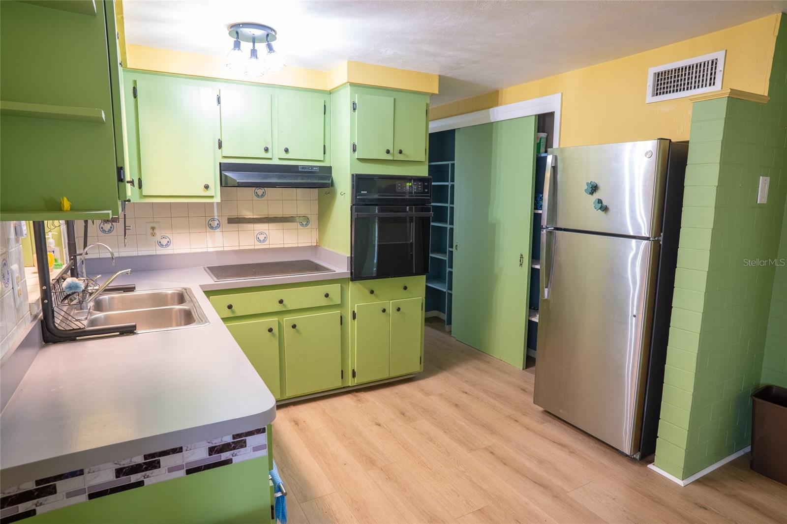 ORANGEWOOD VILLAGE - Residential