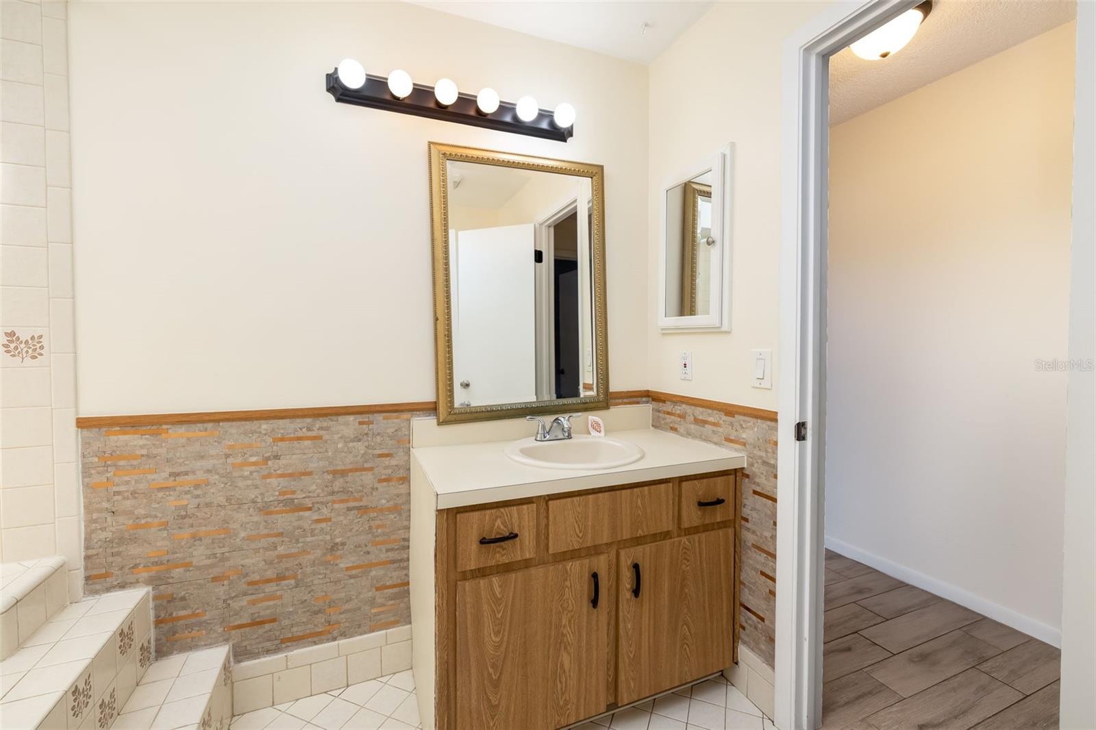SOUTHWEST QUADRANT PH 01-04 - Residential