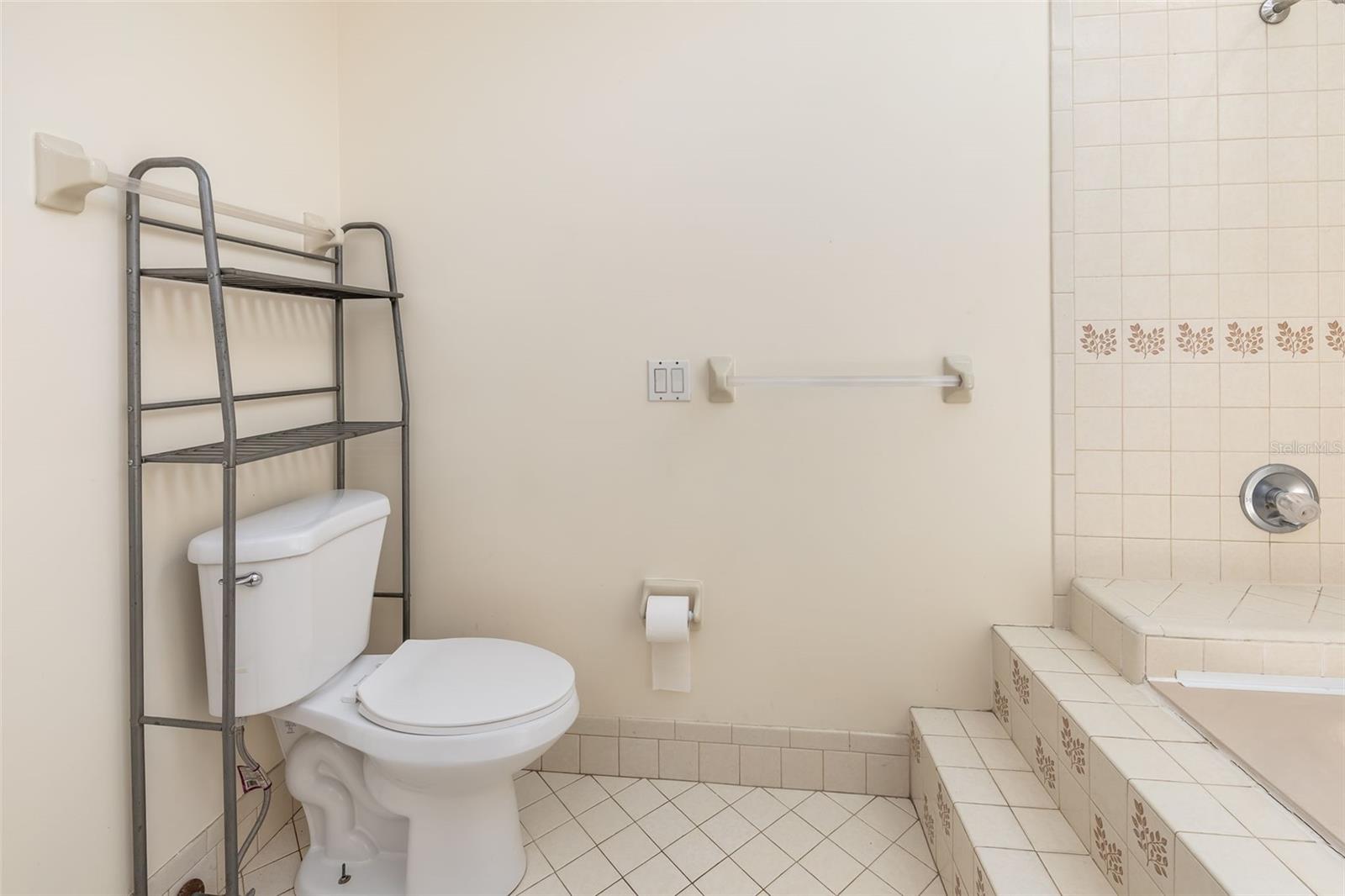 SOUTHWEST QUADRANT PH 01-04 - Residential