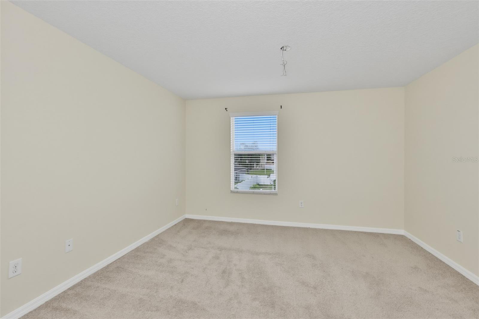AYERSWORTH GLEN - Residential