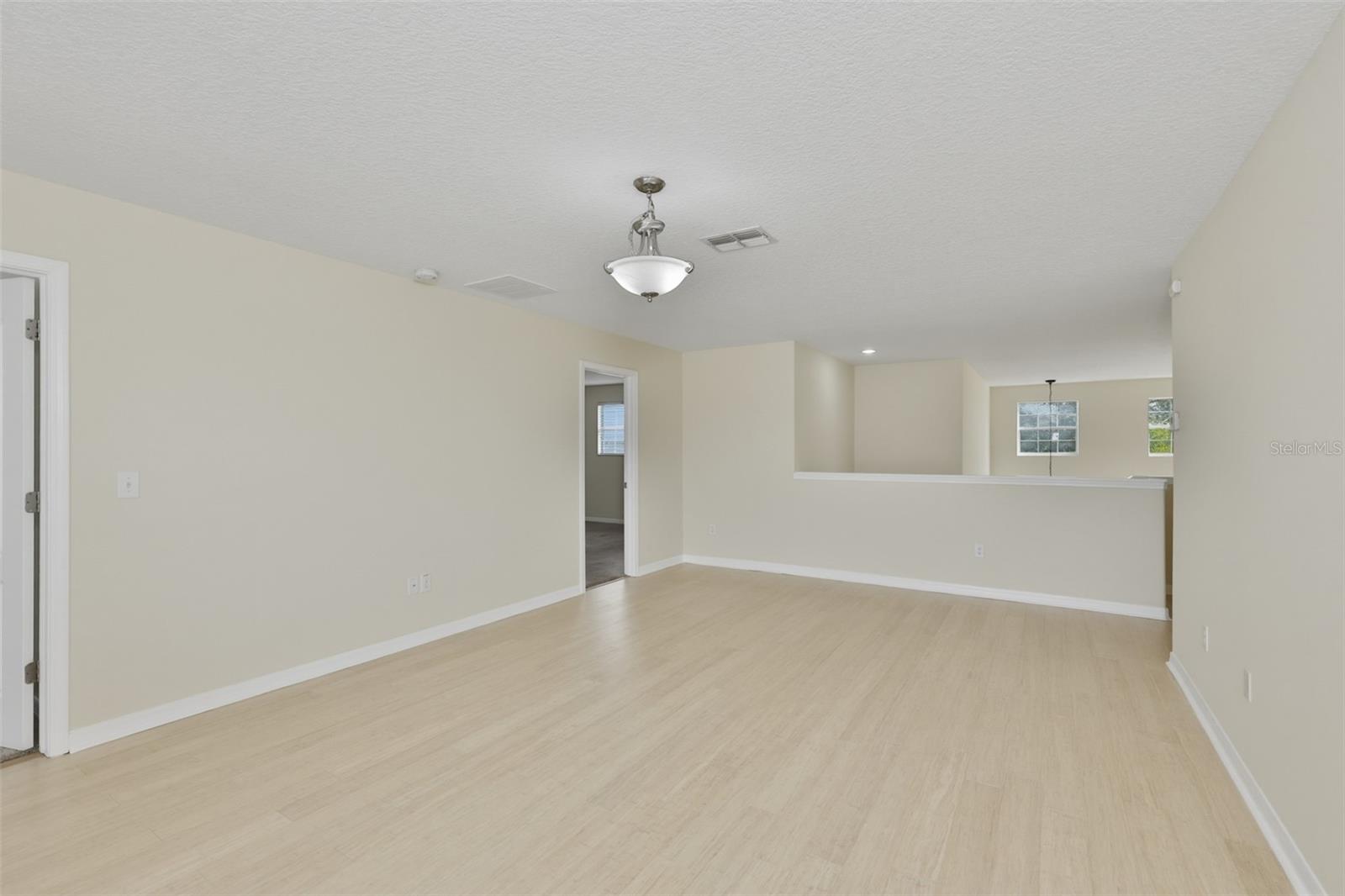 AYERSWORTH GLEN - Residential