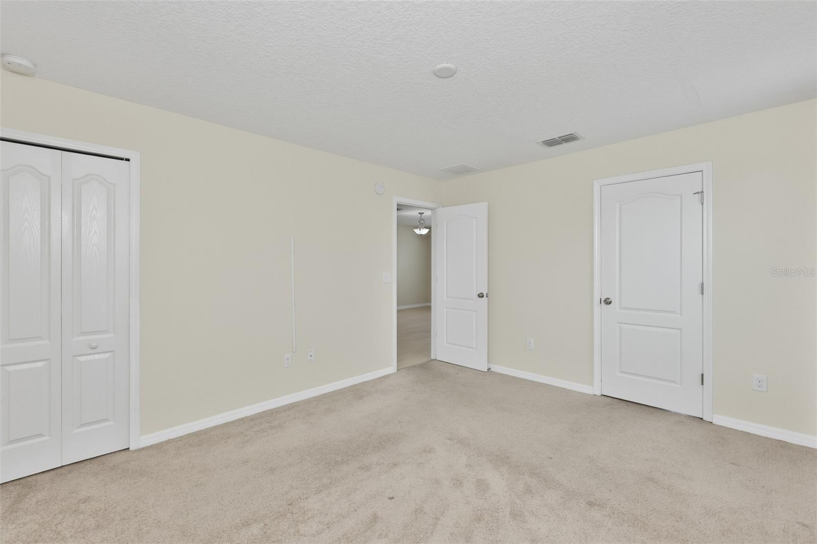 AYERSWORTH GLEN - Residential