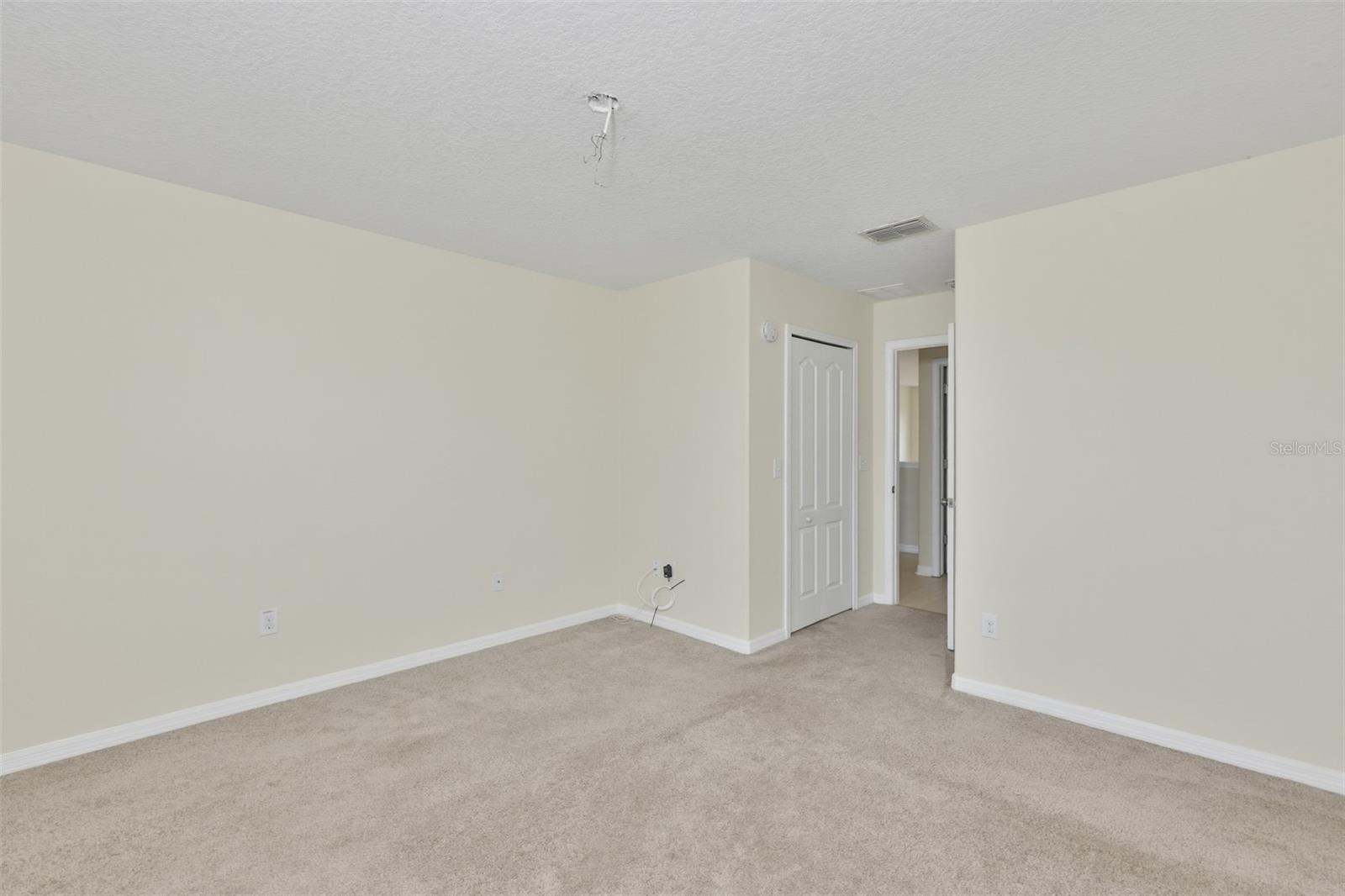 AYERSWORTH GLEN - Residential