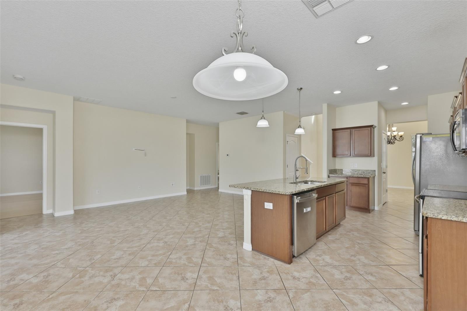 AYERSWORTH GLEN - Residential