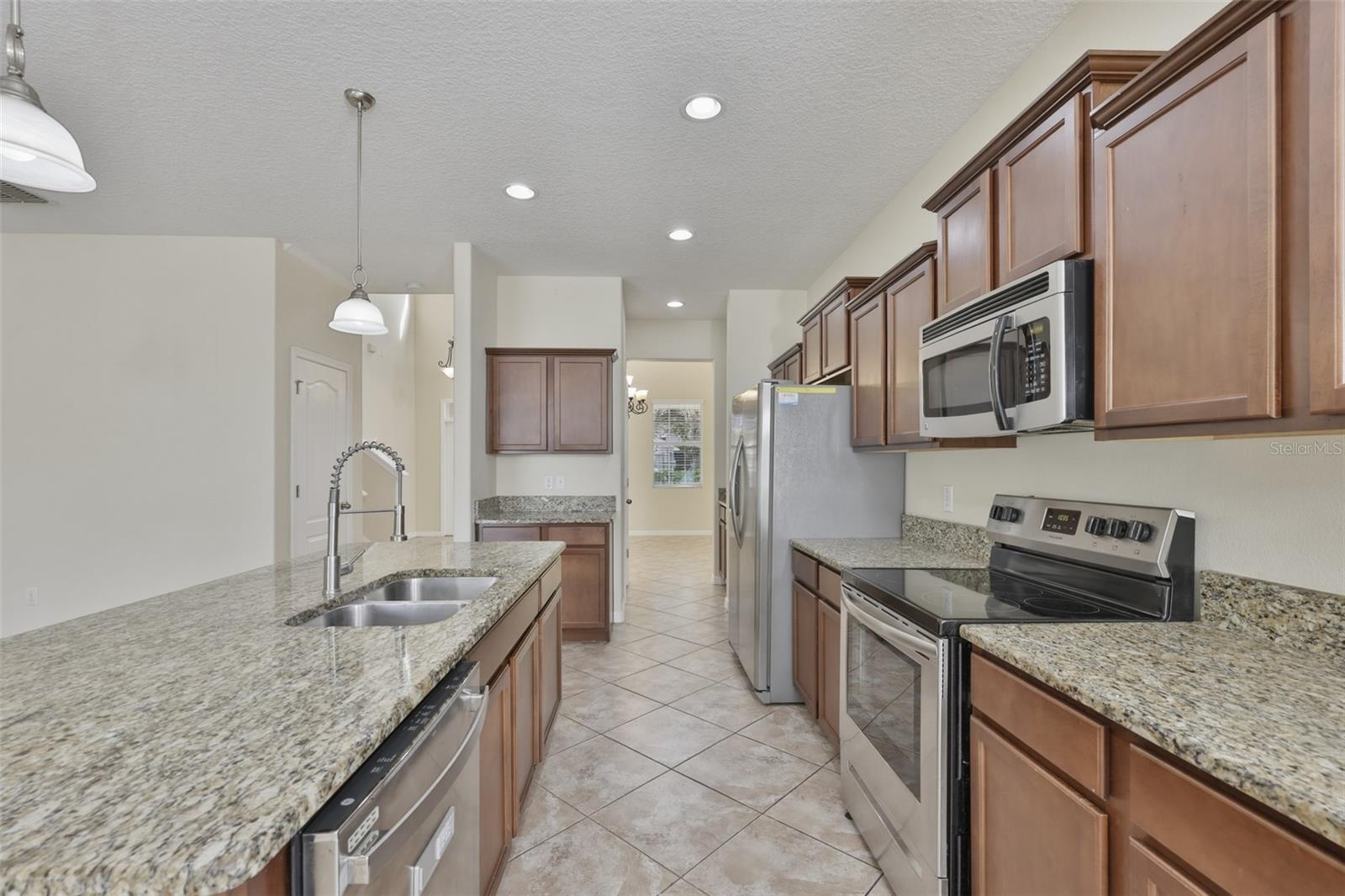 AYERSWORTH GLEN - Residential