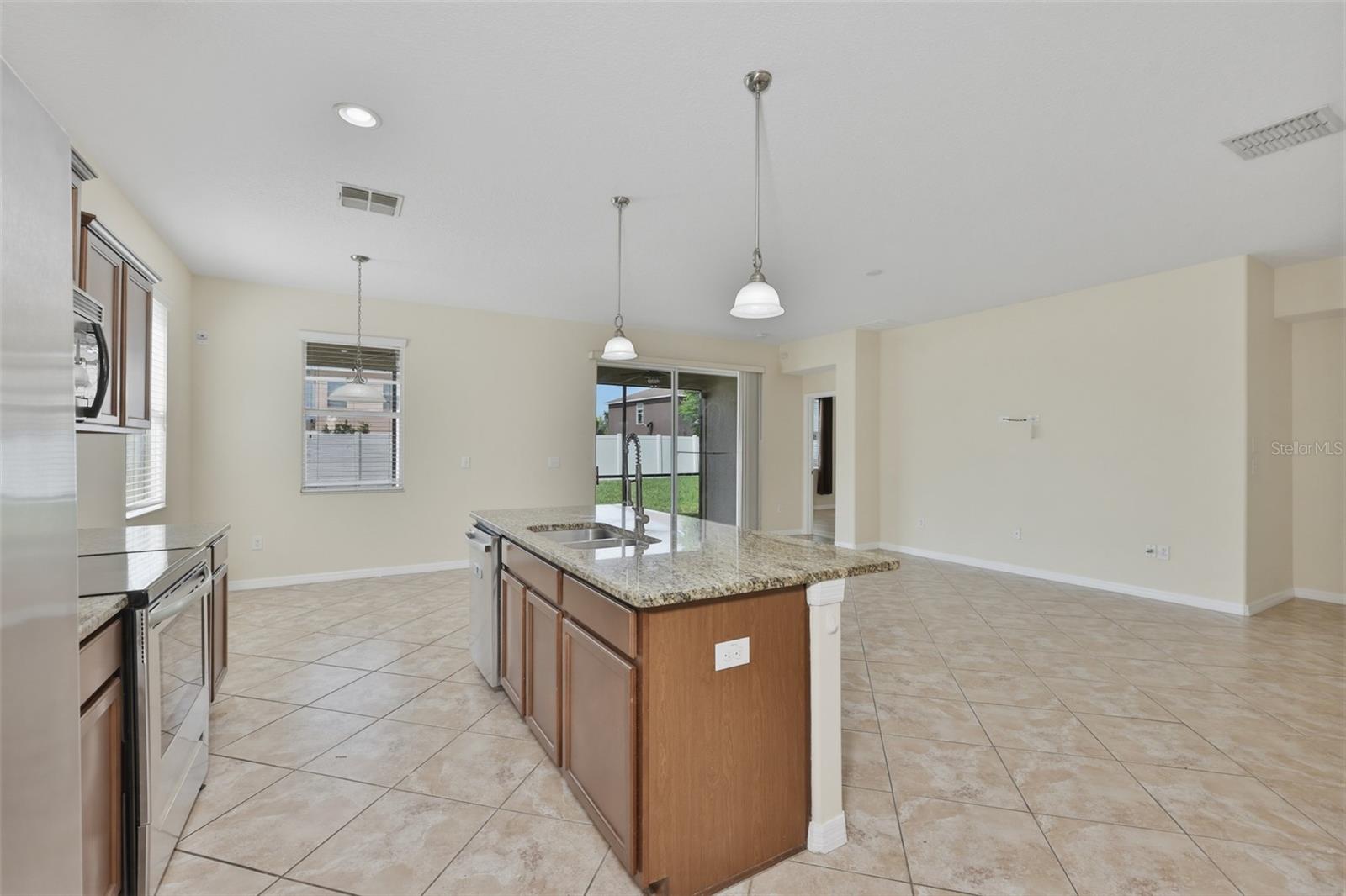 AYERSWORTH GLEN - Residential