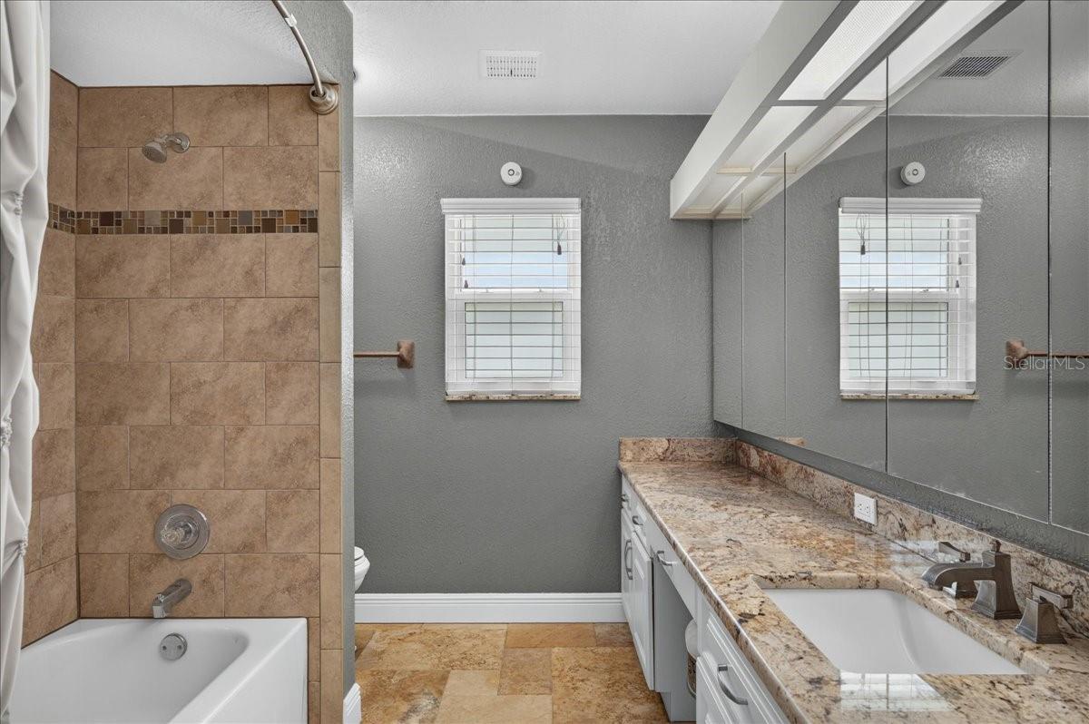 QUAIL RIDGE - Residential