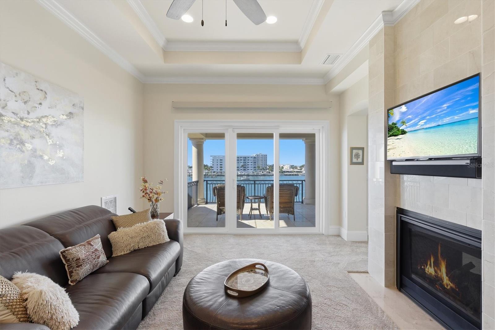 BAYWOOD SHORES - Residential