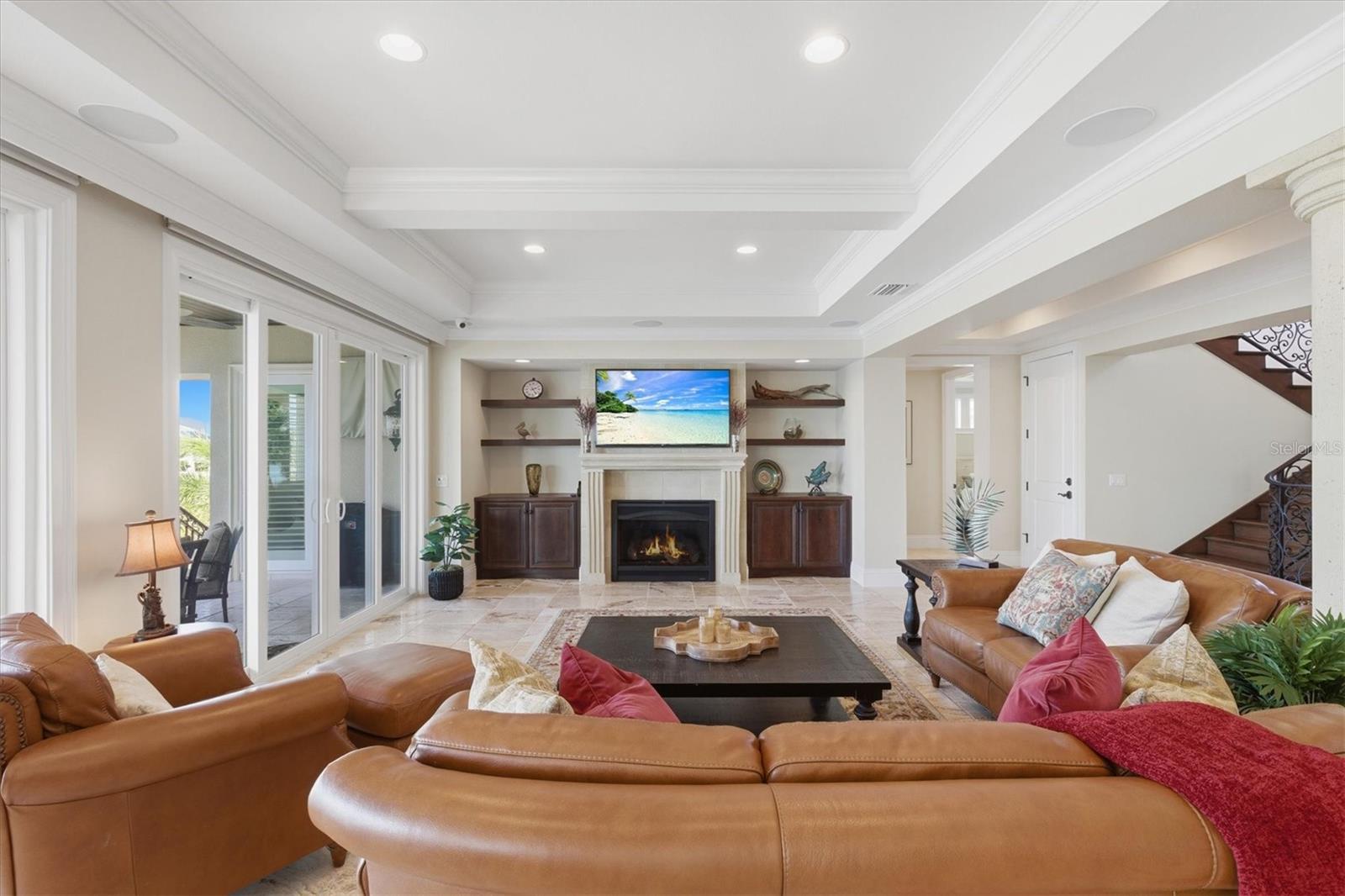 BAYWOOD SHORES - Residential