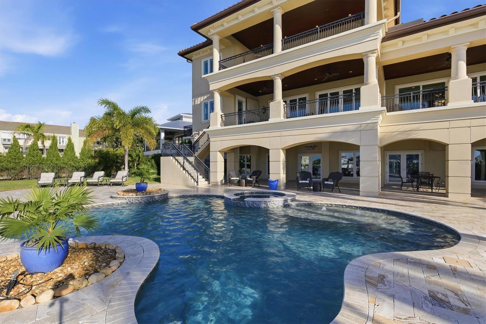 BAYWOOD SHORES - Residential