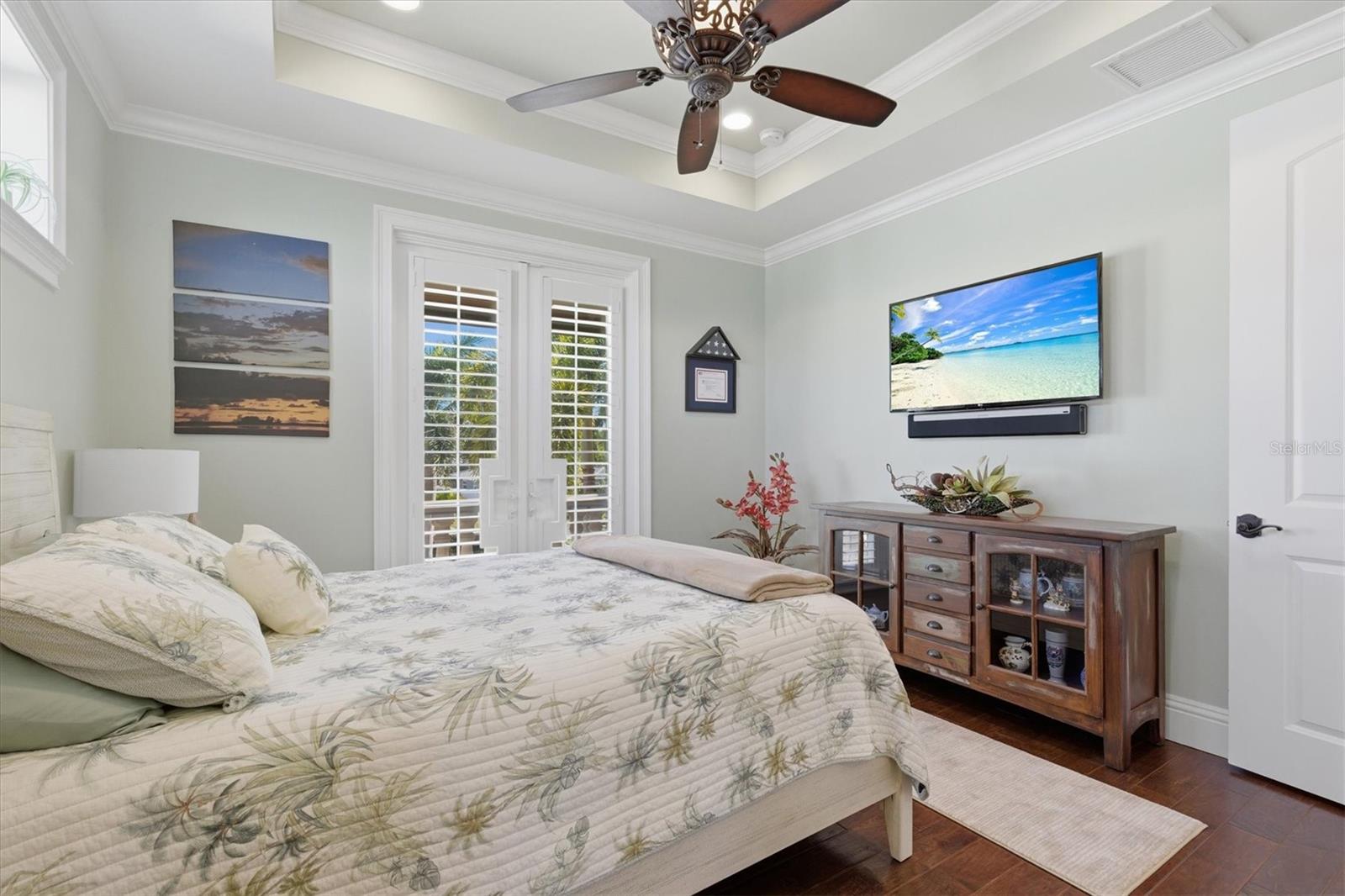 BAYWOOD SHORES - Residential