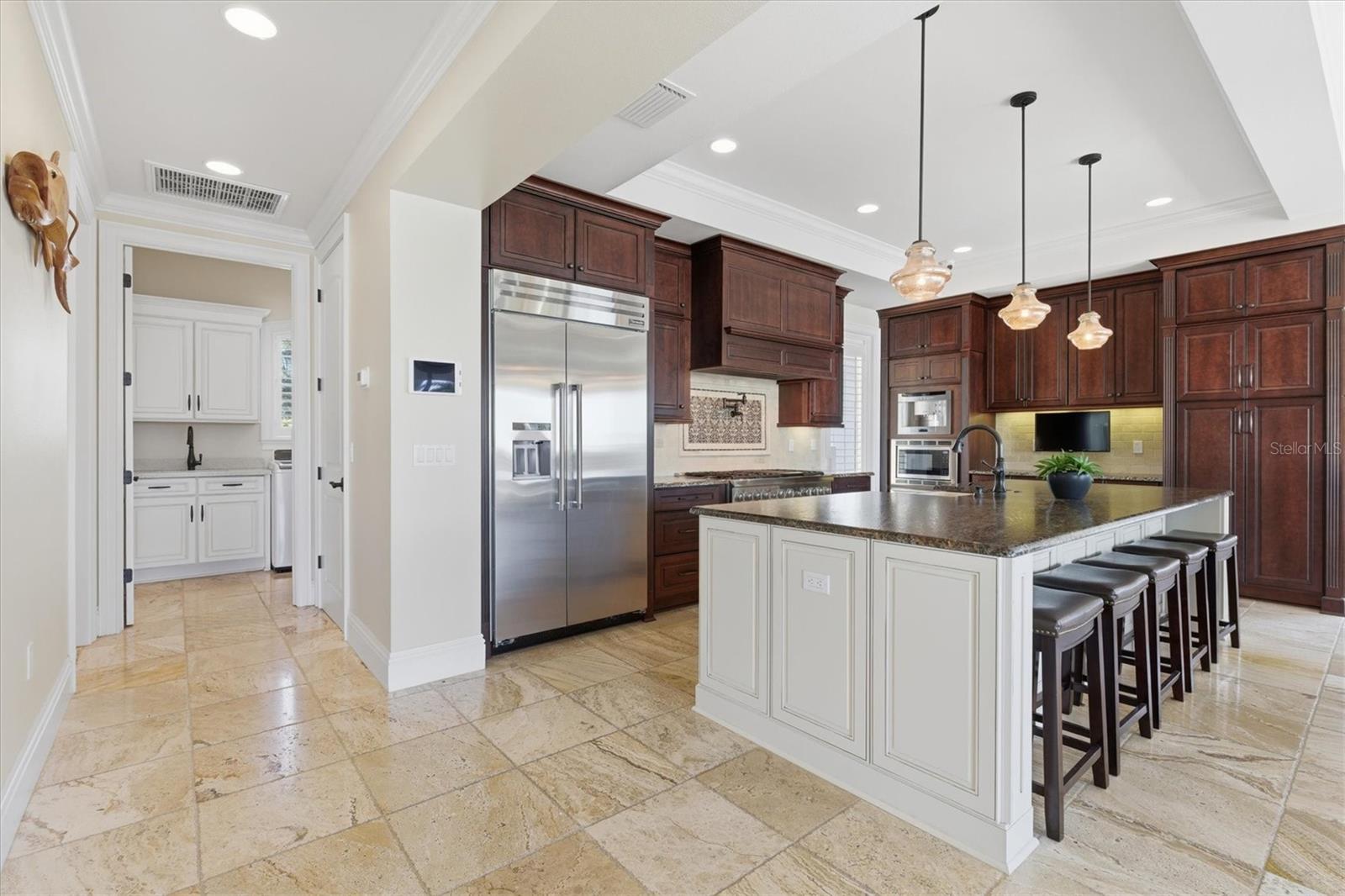BAYWOOD SHORES - Residential