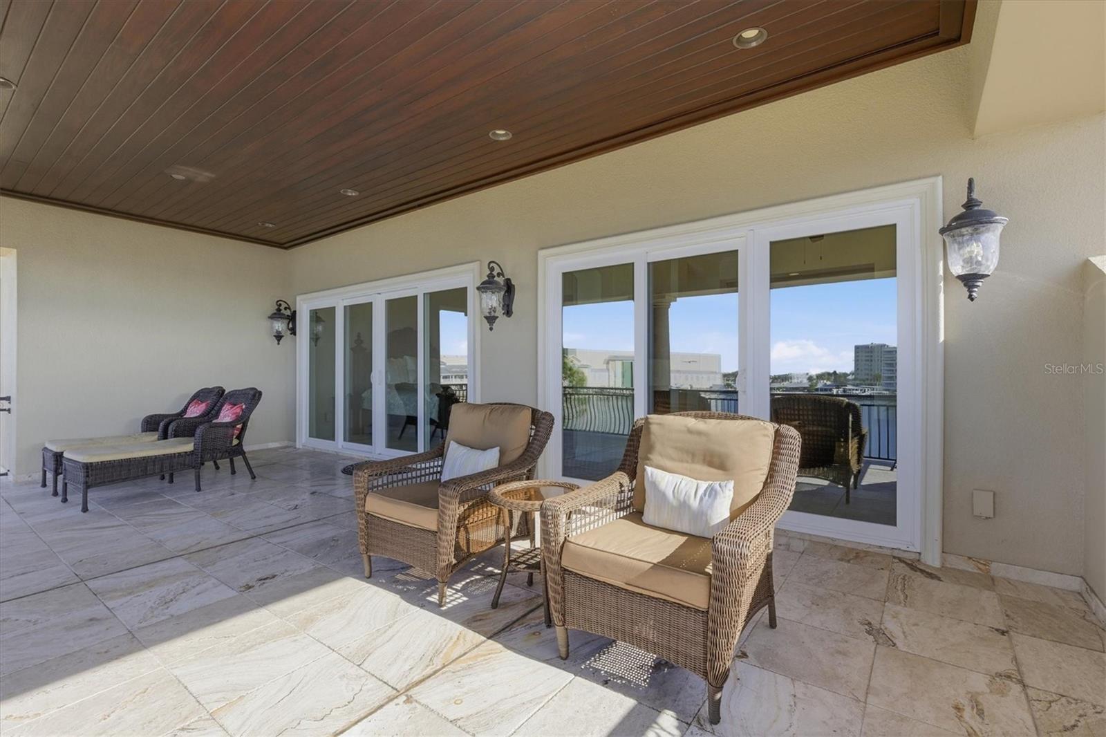 BAYWOOD SHORES - Residential