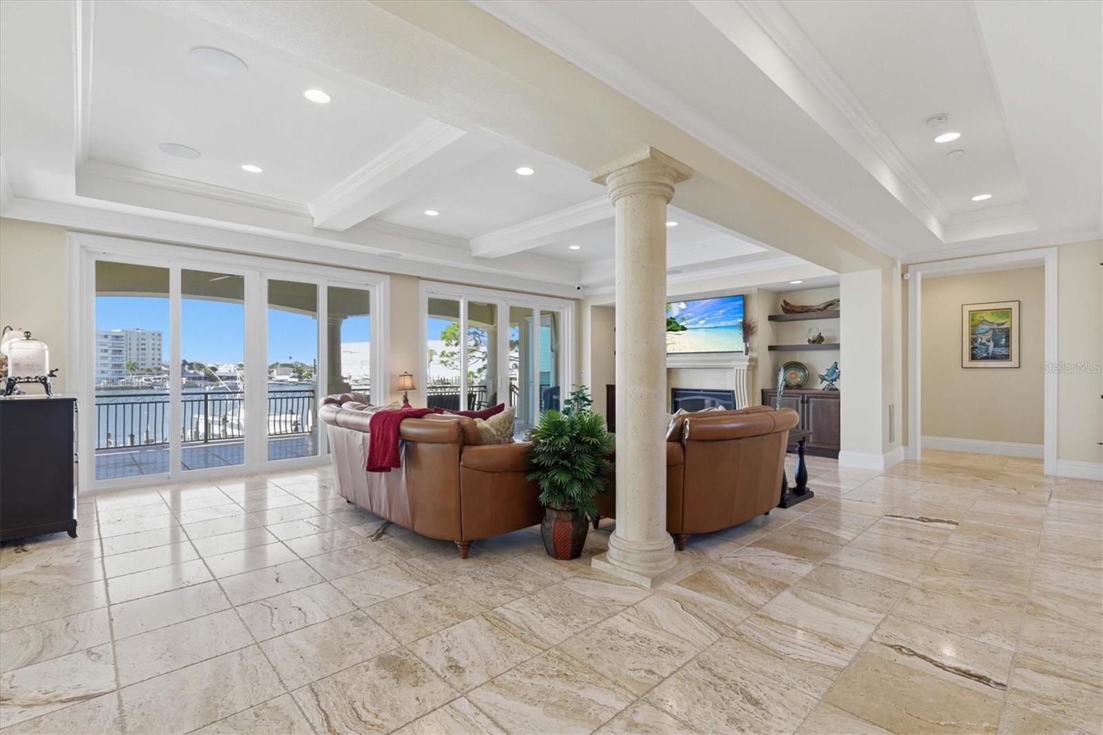 BAYWOOD SHORES - Residential