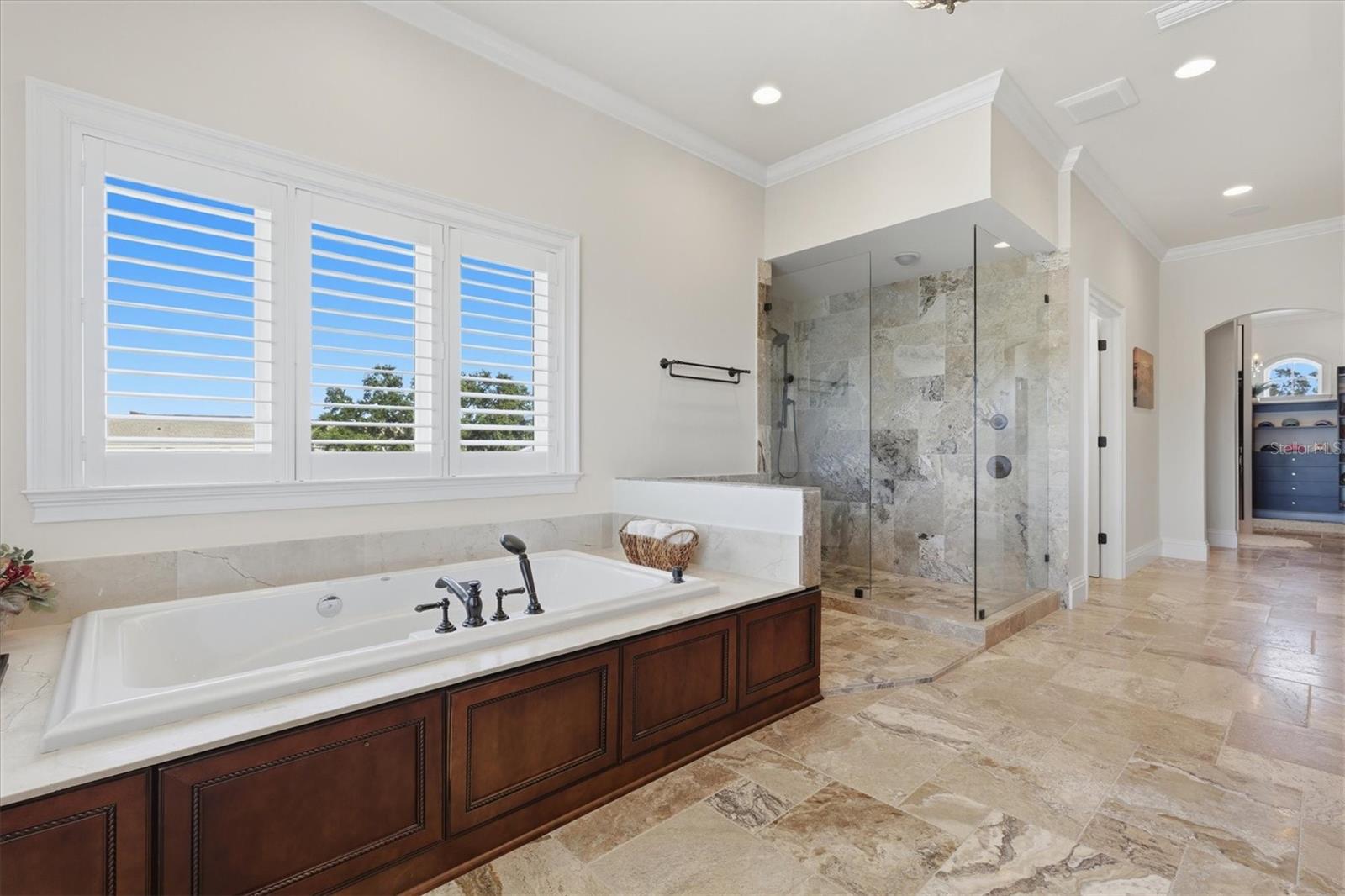 BAYWOOD SHORES - Residential