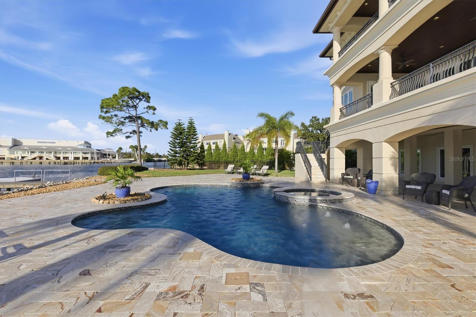 BAYWOOD SHORES - Residential