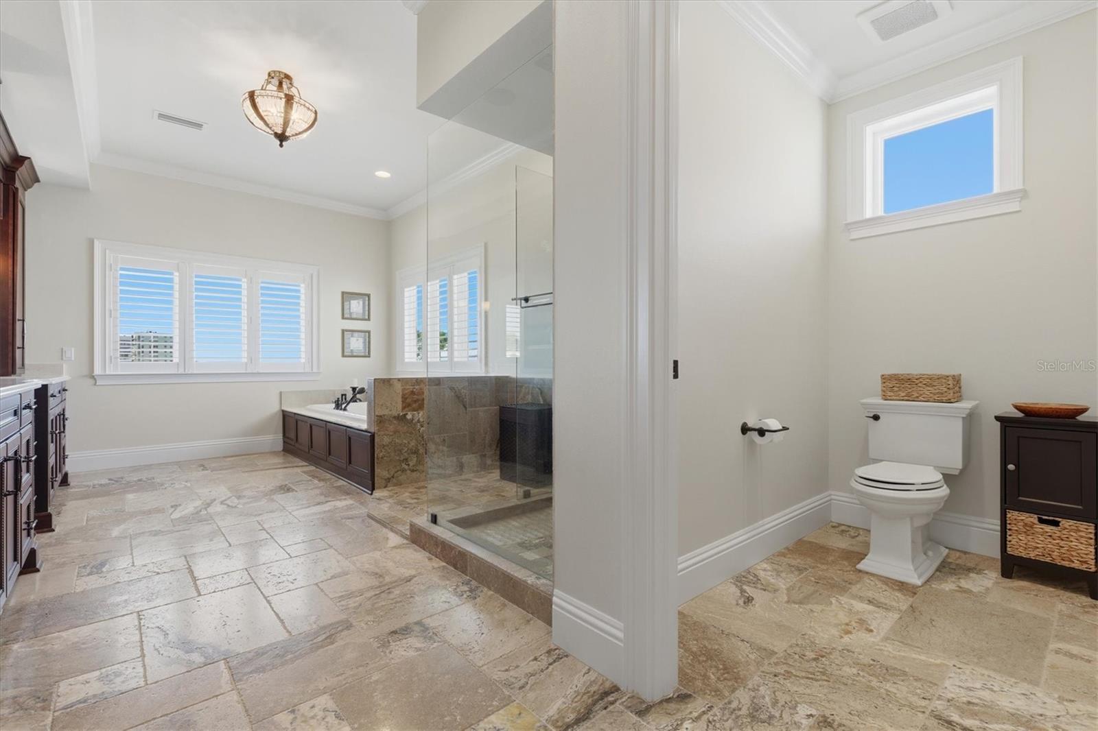 BAYWOOD SHORES - Residential